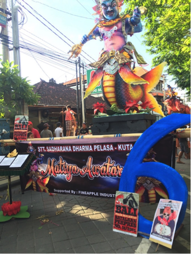 Tolak reklamasi posters set up at the Lunar New Year Ogoh-Ogoh procession 2015 - Alex Bräuchler