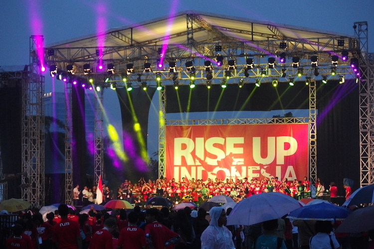 The Indonesian worship team lead the audience in song - CY Hoon