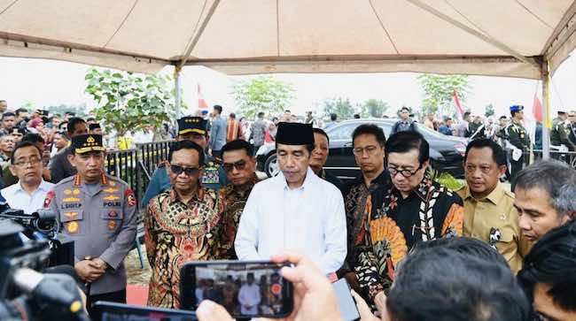 Joko Widodo and his delegation visits Rumoh Geudong, Pidie, Aceh, June 2023/ https://www.kominfo.go.id/