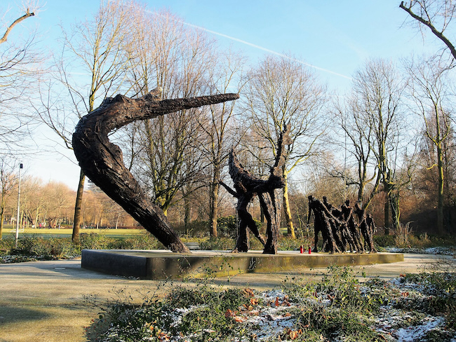 Caption: National Slavery Monument, Amsterdam / Wikimedia commons