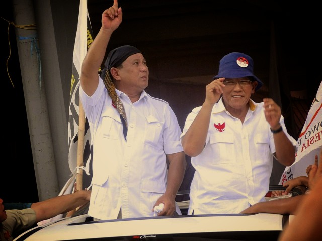 Prabowo and Bakrie at Senayan Rally- Mietzner