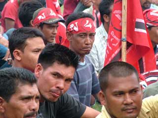 Supporters of the GAM candidate at a campaign rally in Bireuen